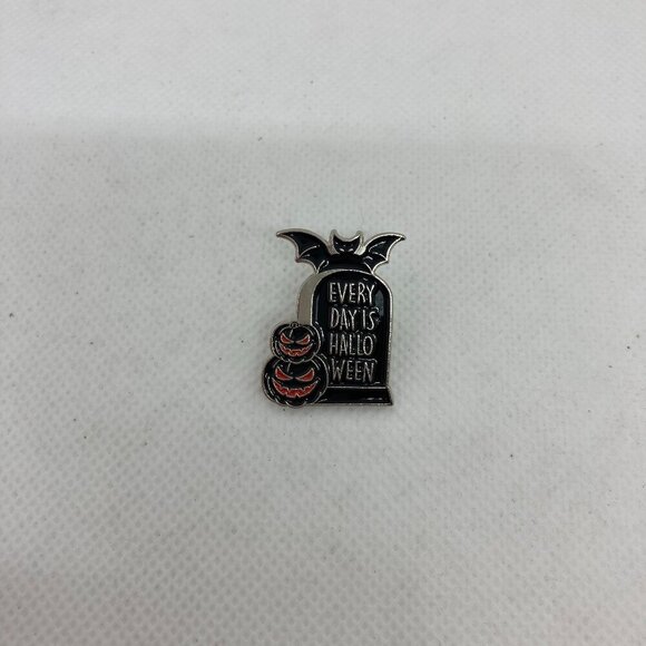 New “Every day is Halloween” pin - Picture 1 of 1